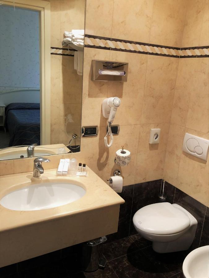 Hotel La Noce Chivasso Zewnętrze zdjęcie