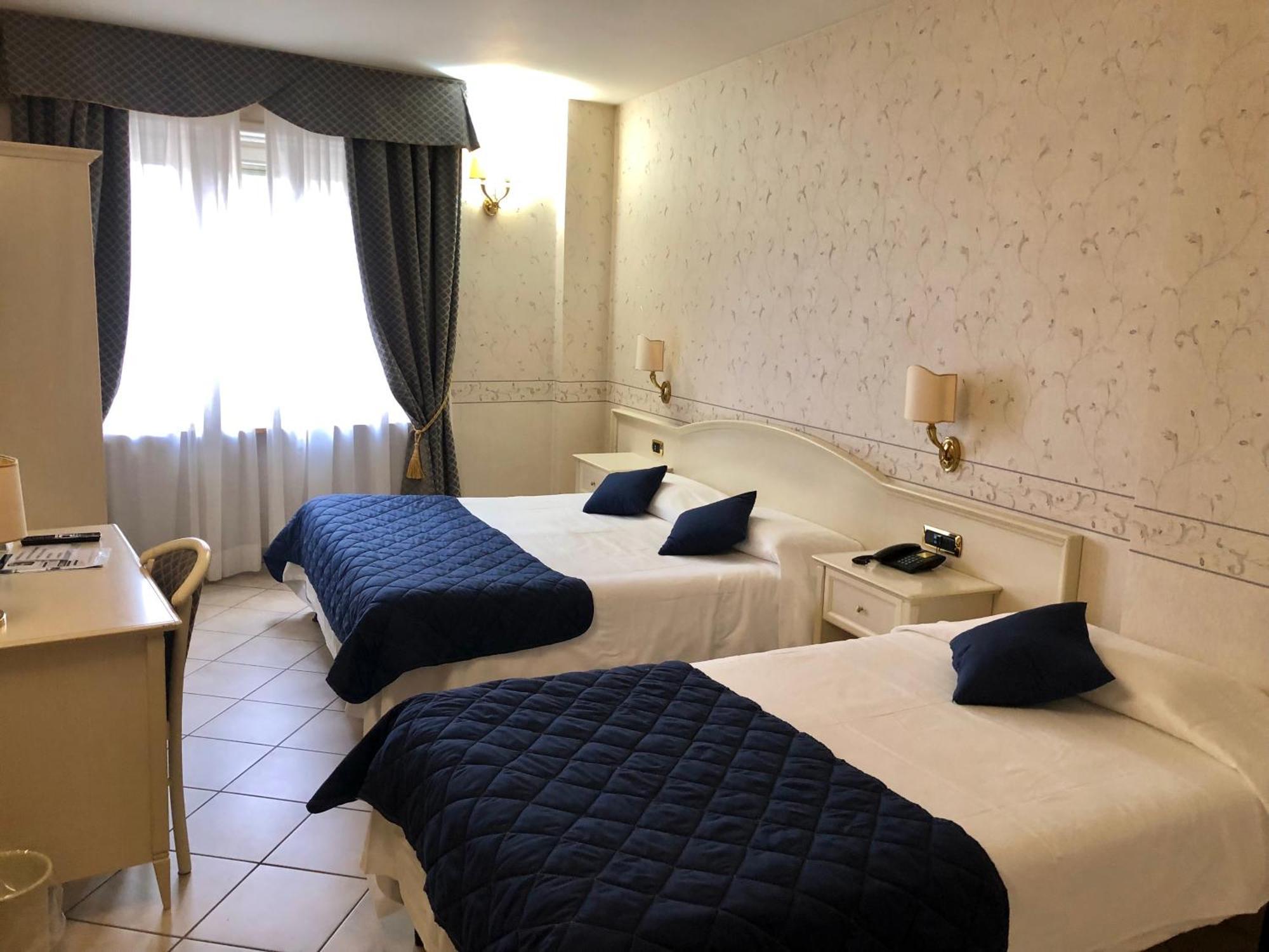 Hotel La Noce Chivasso Zewnętrze zdjęcie
